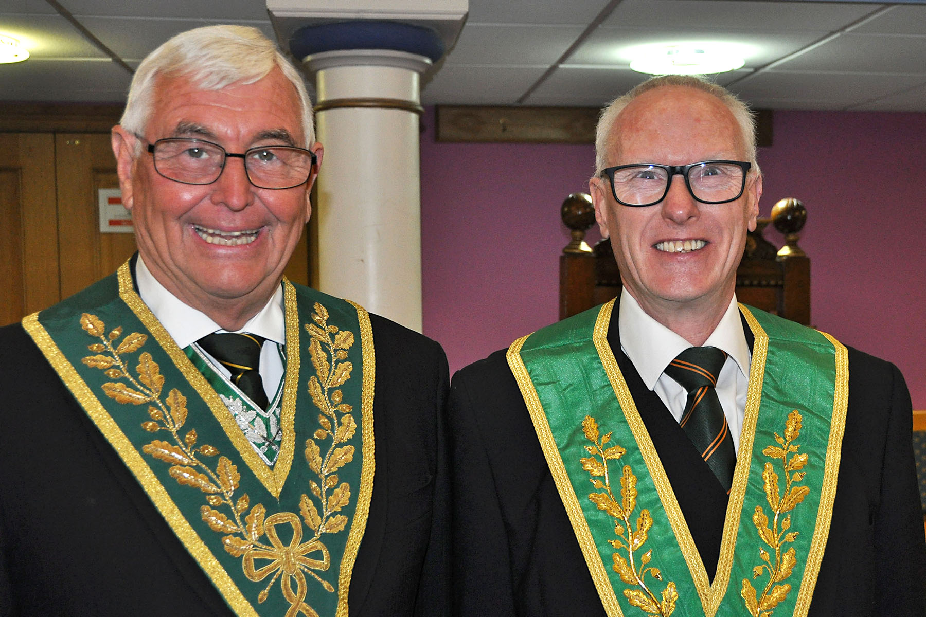 W.Bro Geoff Whale Dep D.G.P for Kent and V.W. Bro Tony Edwards P.Dep. D.G.P. for Essex