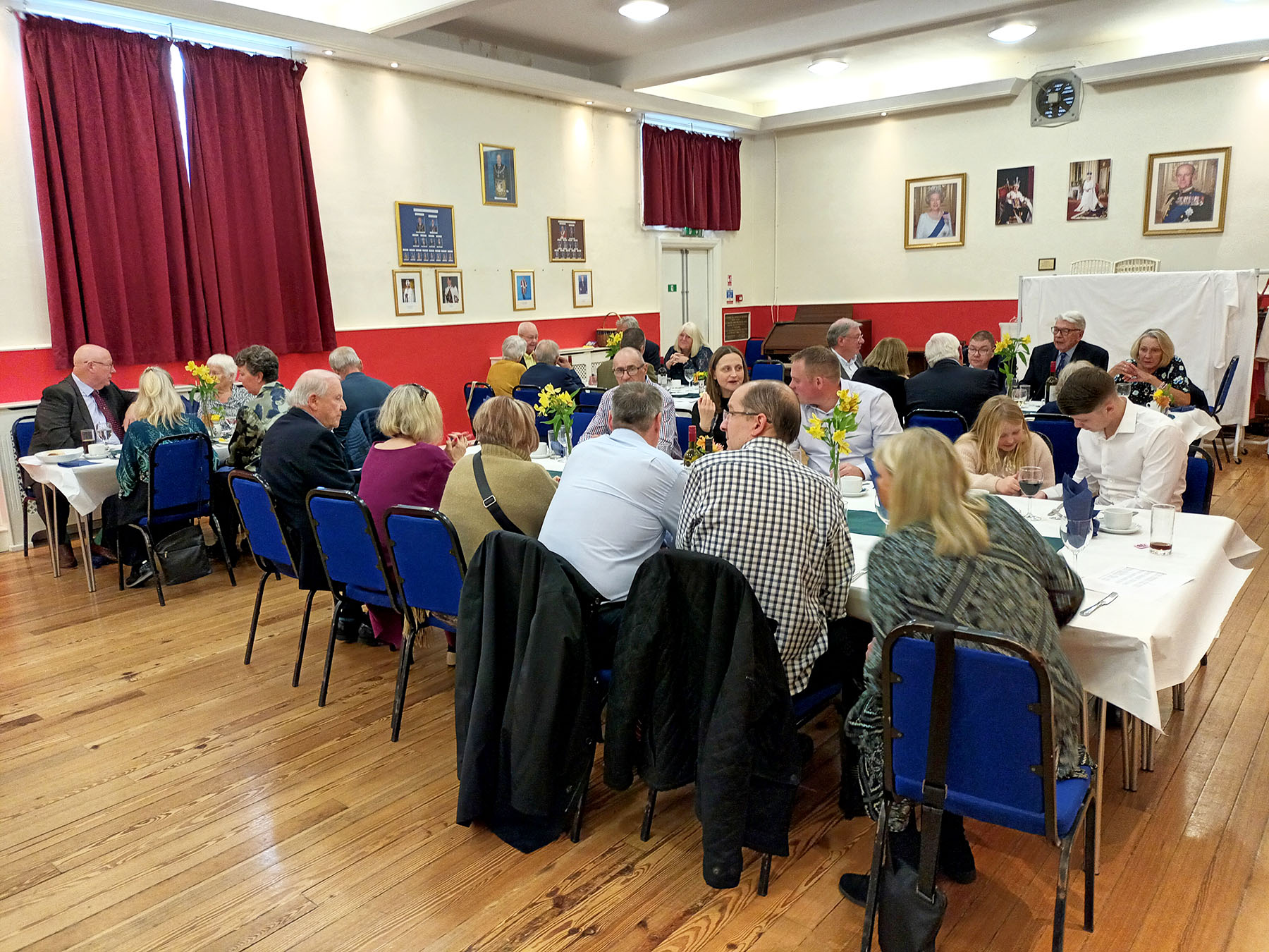 All seated and ready to enjoy lunch