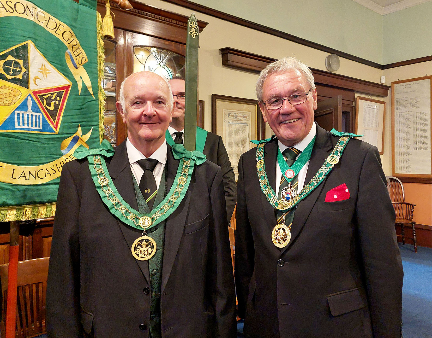 R.W. Bro. Graham Newton welcomes the D.G.P. from Kent