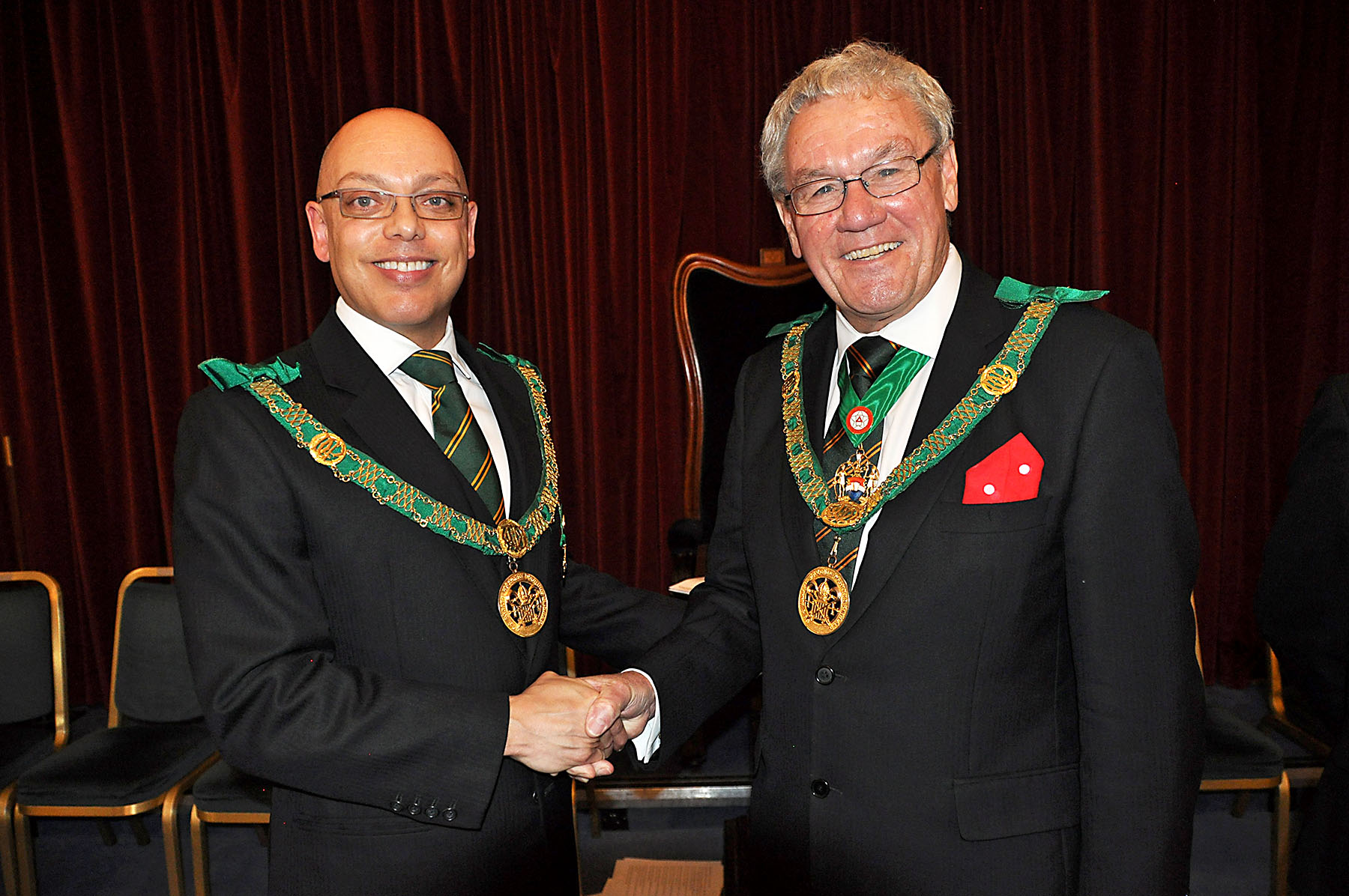 RW.Bro. Scott Cargill an welcomes the D.G.P. from Kent R.W.Bro. Brian Ward
