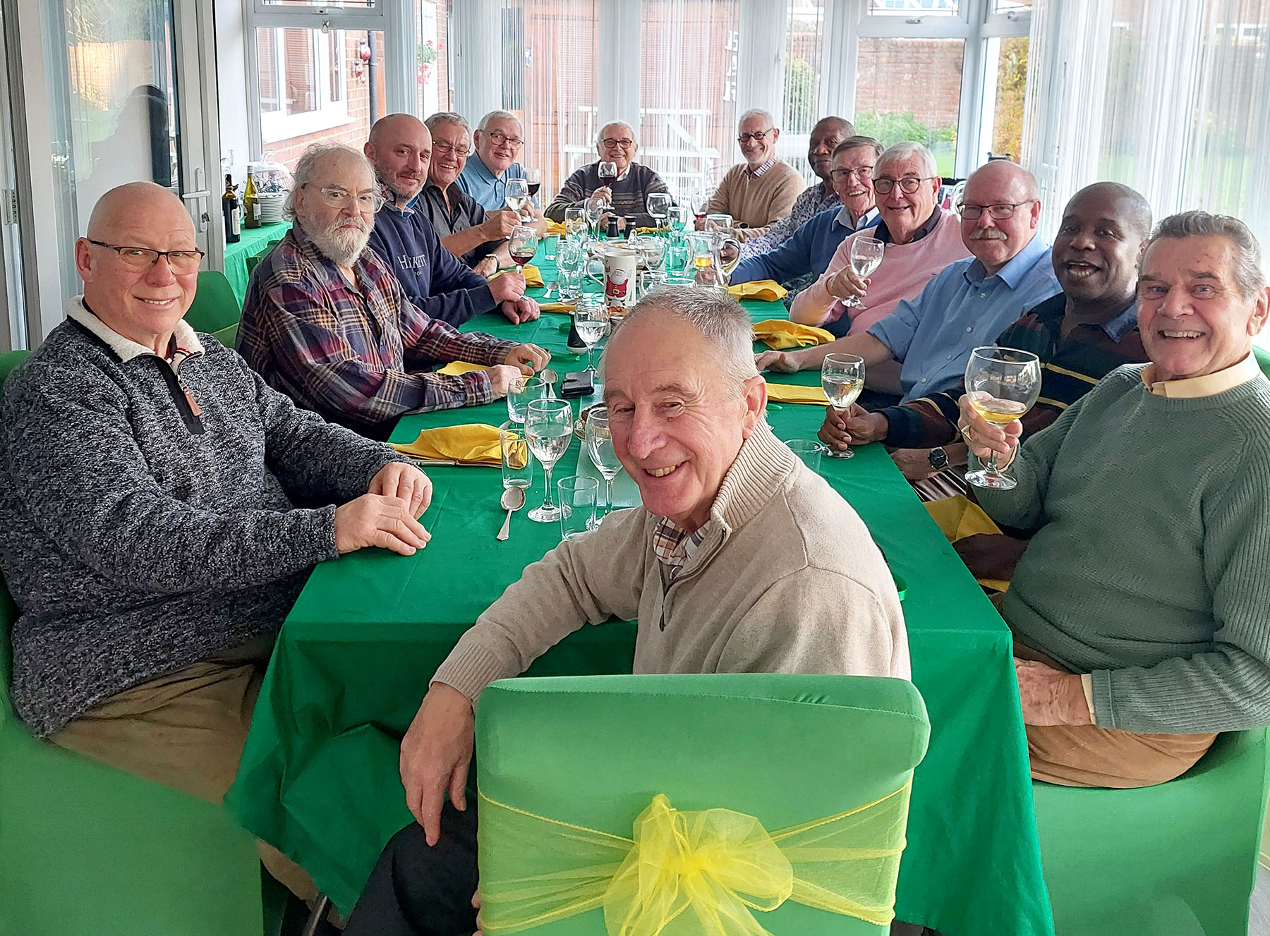 The active officers for 2025-2026 get togther to enjoy lunch with the Exec